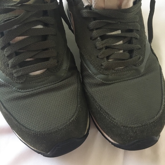 Nike Air Odyssey Men’s Shoes Sz11 - Picture 13 of 14